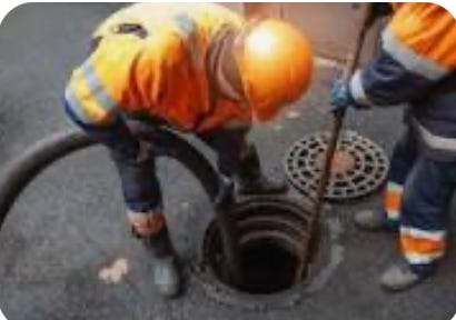 Manatee County Utilities Crews Working to Repair Sewer Line Damaged by Third-Party Contractor
