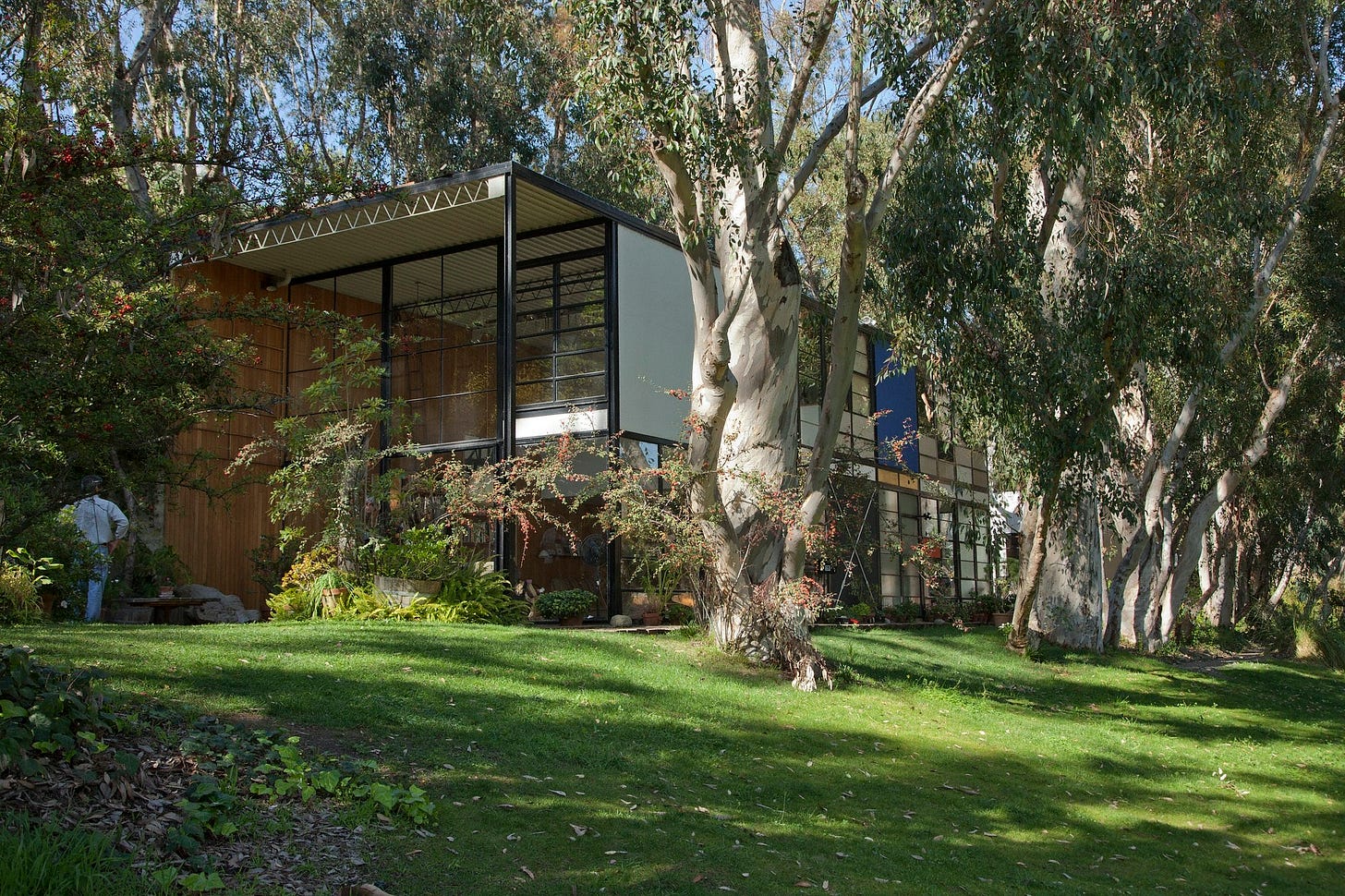 The Indicator: Pilgrimage, Experiencing the Eames House | ArchDaily
