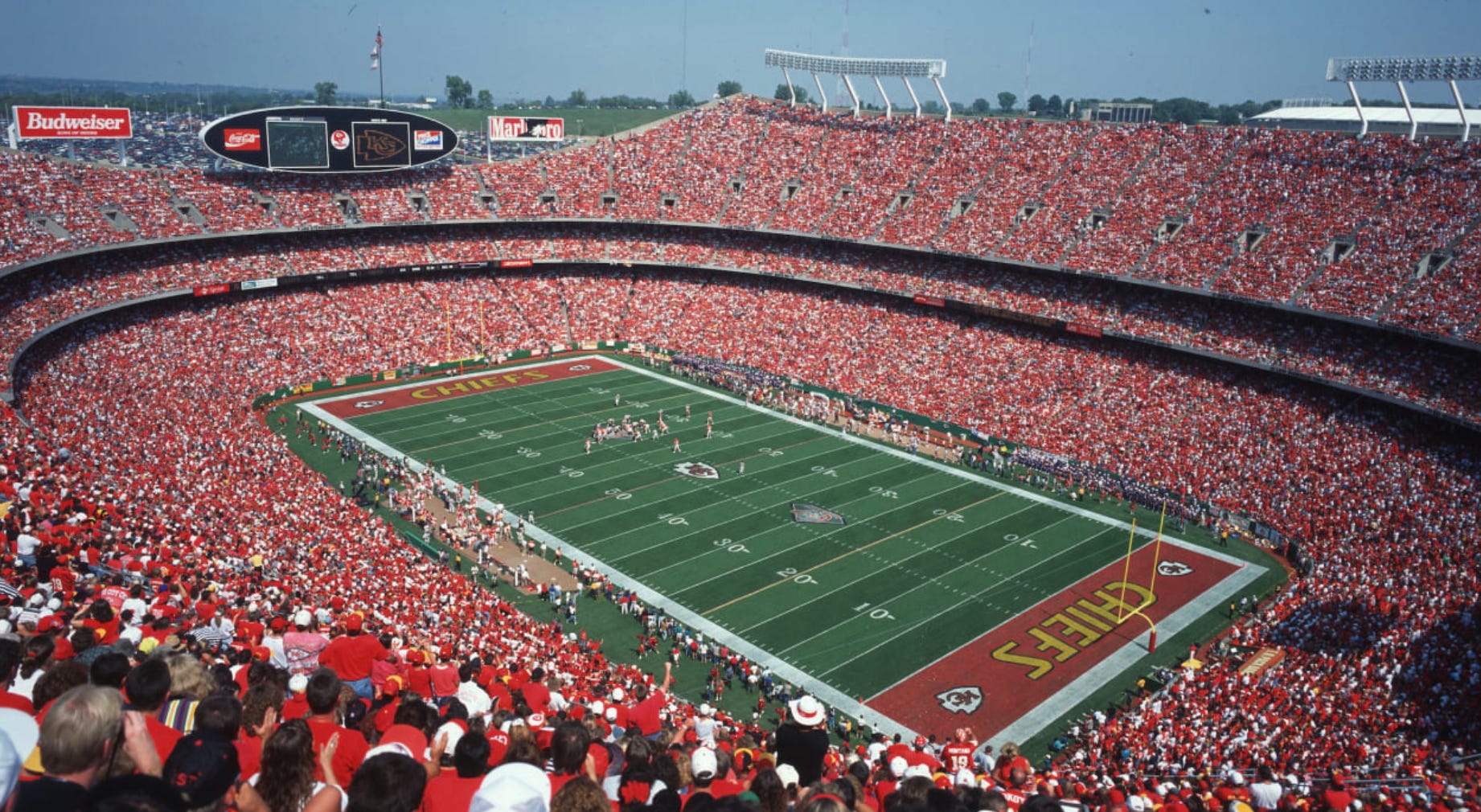 'Tiến thoái lưỡng nan': Chính phủ liên hiệp chuẩn bị cho cuộc bỏ phiếu khó khăn về thỏa thuận sân vận động của Chiefs.