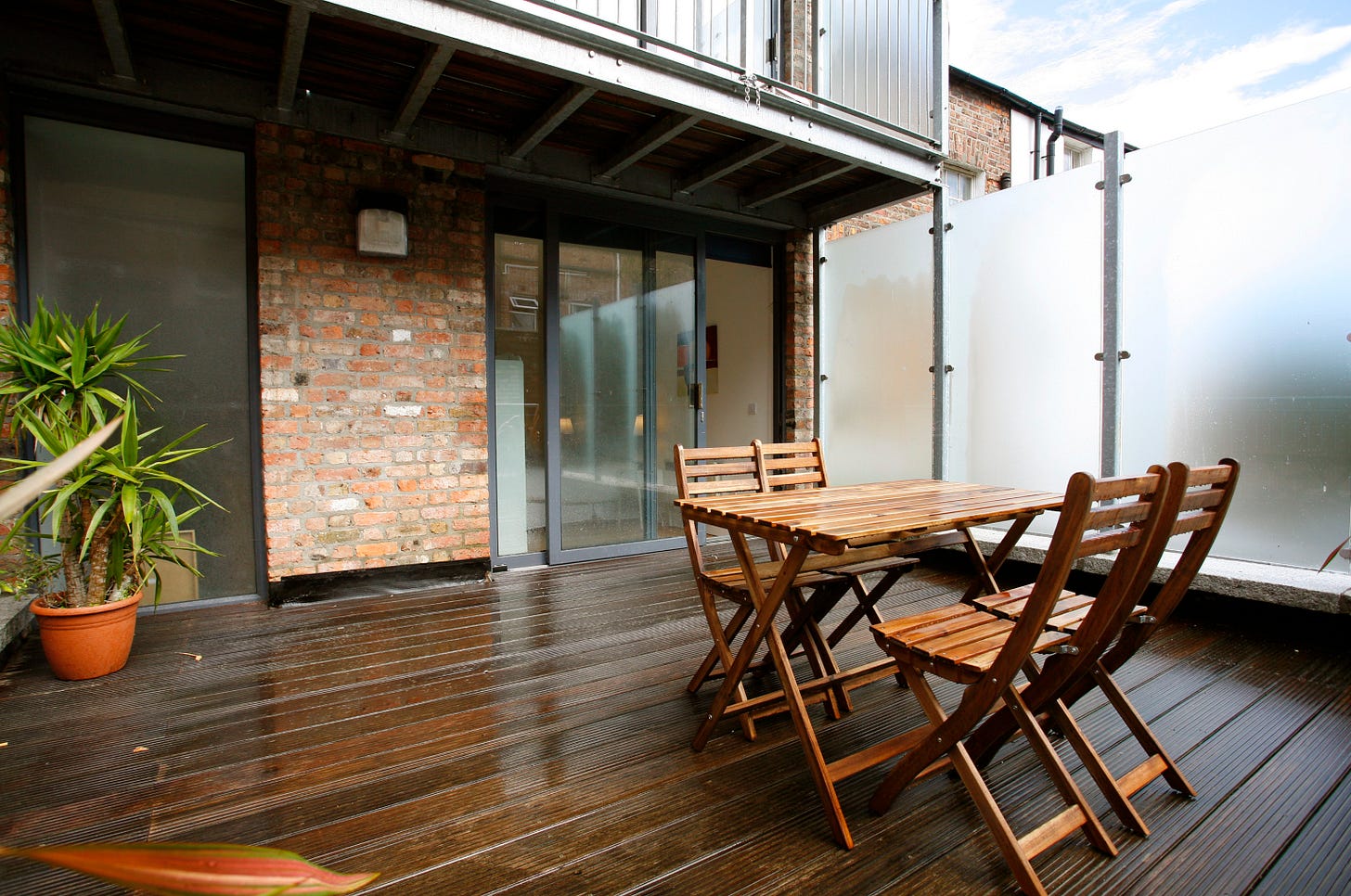 A luscious outdoor patio