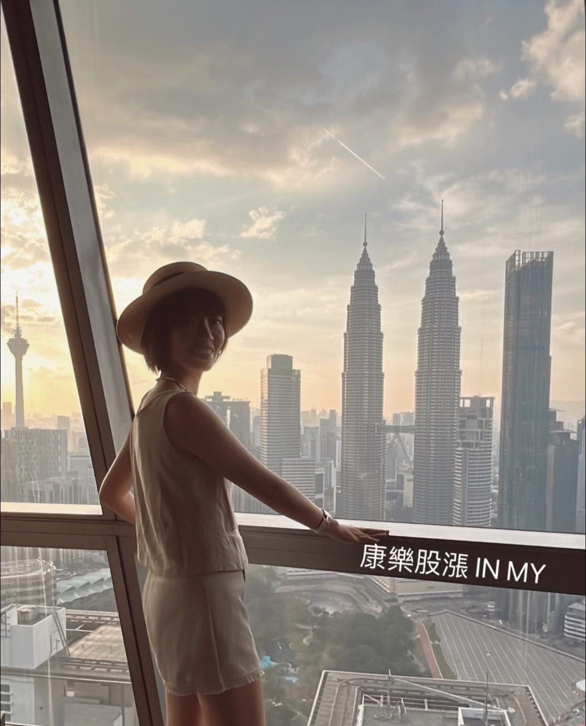 可能是摩天大樓的圖像