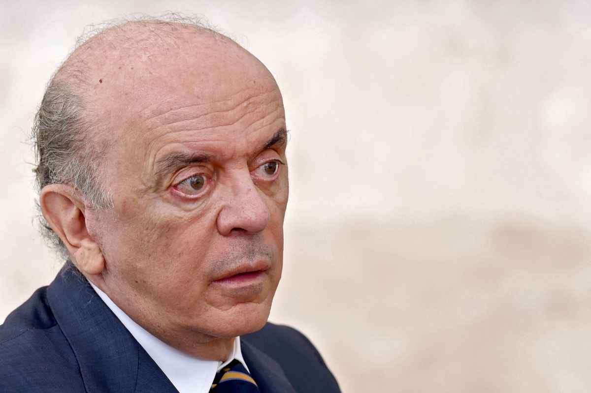 Bolsonaro diz que senador José Serra foi um bom ministro da Saúde