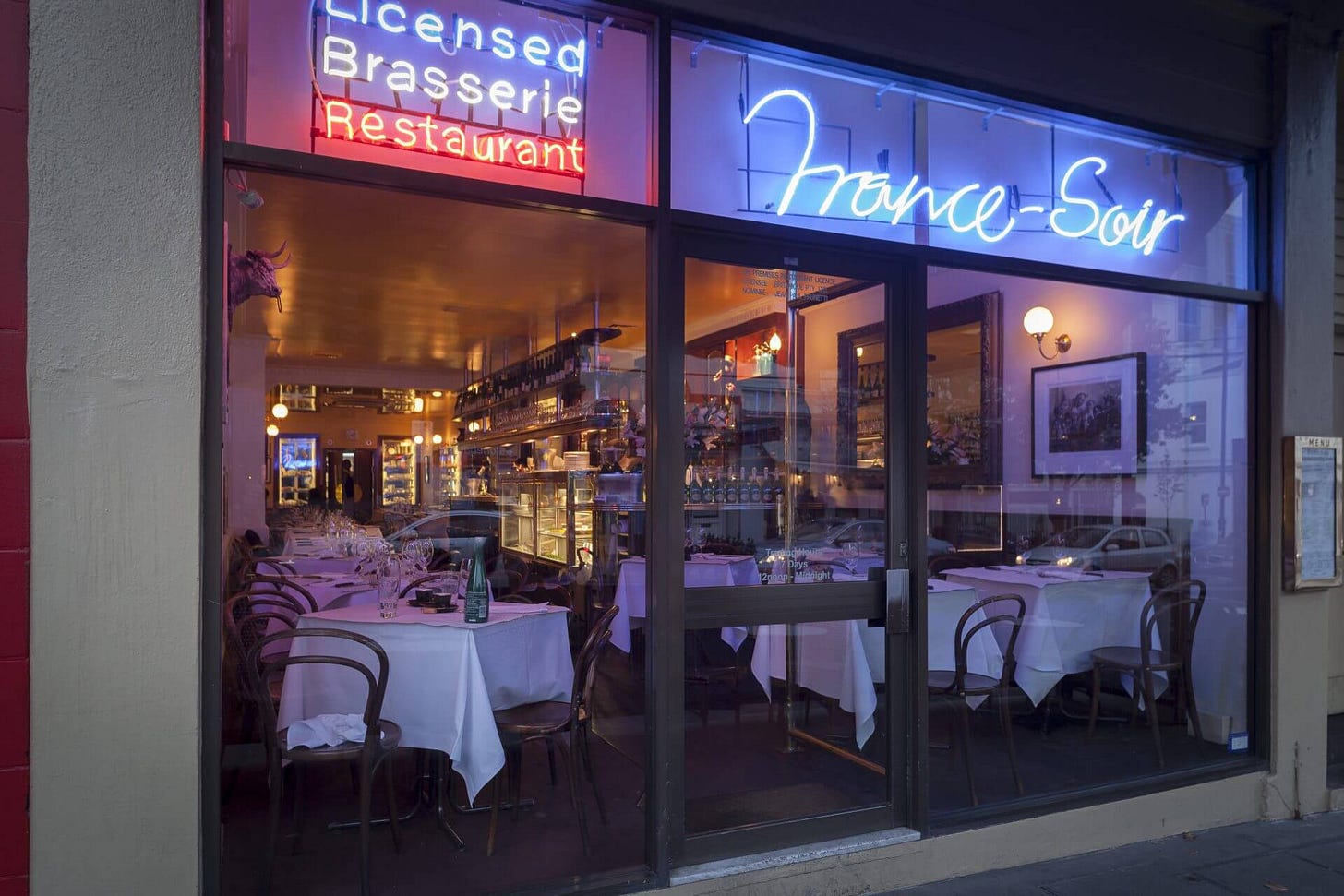 France-Soir - Young Gun of Wine