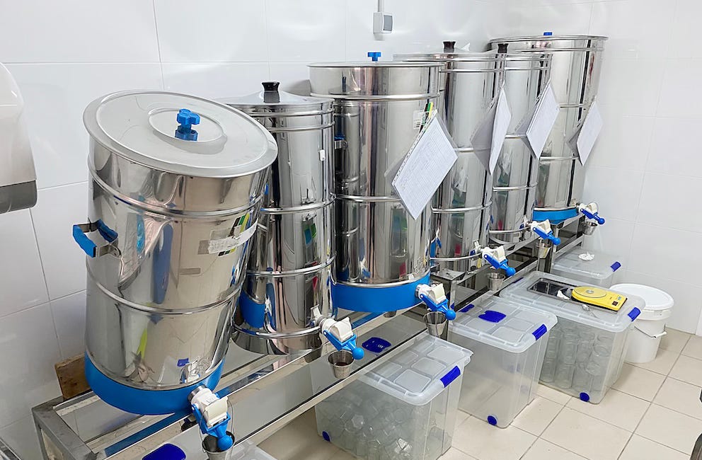 Inox et miel : un duo sans risque
