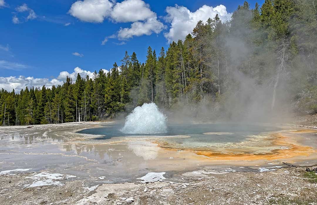Solitary Geyser