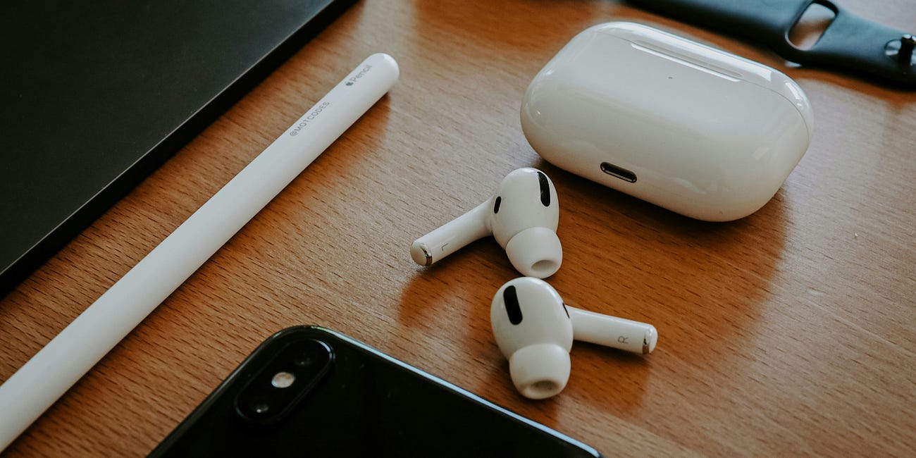 The Secret Signal: How to Tell When Your AirPods Are Updating