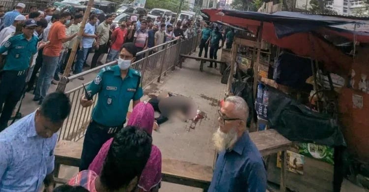 মেট্রোরেলের পিলারের বিয়ারিং স্প্রিং ছিটকে পড়ে পথচারীর মৃত্যু, ট্রেন চলাচল  বন্ধ – Daily Jalalabadi