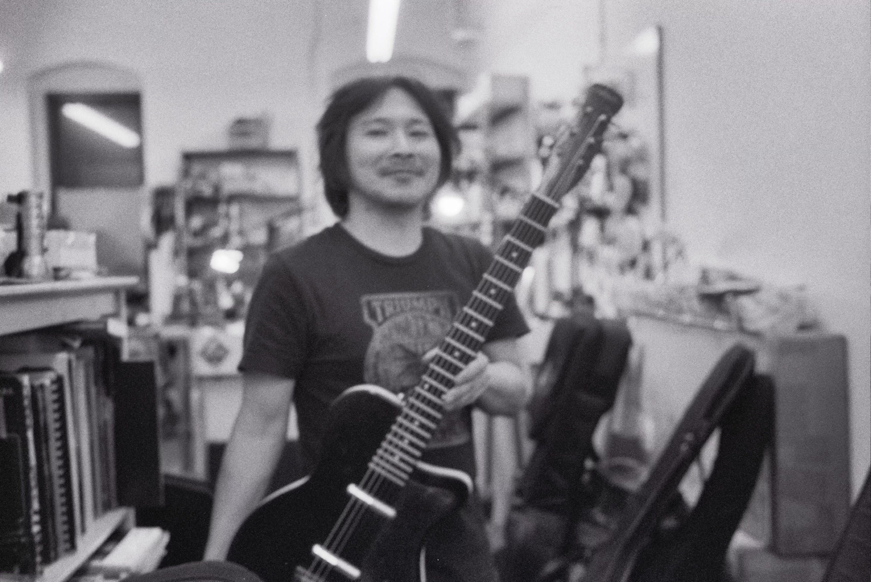 ギタリスト ギターの魔法使い、ルカシュ・クロパチェフスキが日本にやってくる