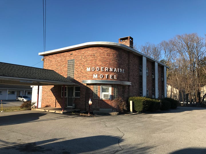 The Modernaire as it looked back in May 2019 (Rolando Pujol)