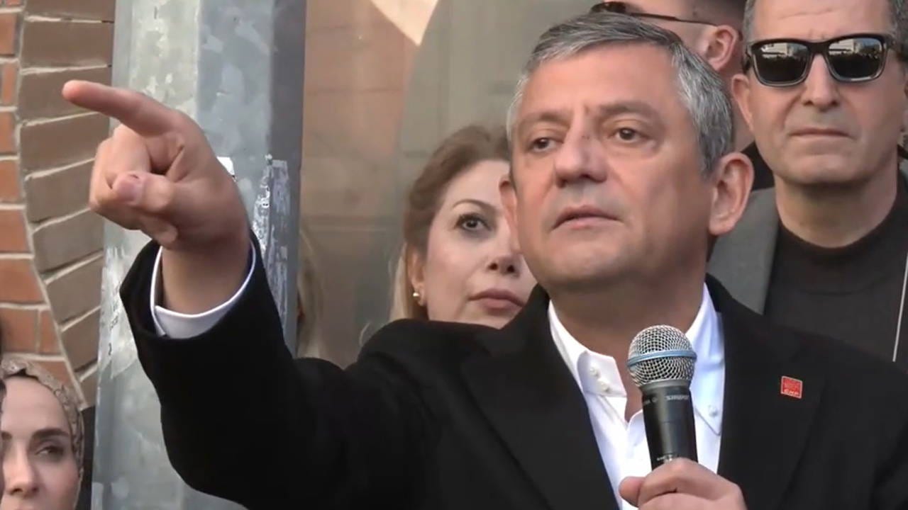 Özgür Özel’den 'İBB davası' açıklaması: 'Yargılanmaya değil yargılamaya gidiyoruz' Özgür Özel’den 'İBB davası' açıklaması: 'Yargılanmaya değil yargılamaya gidiyoruz'