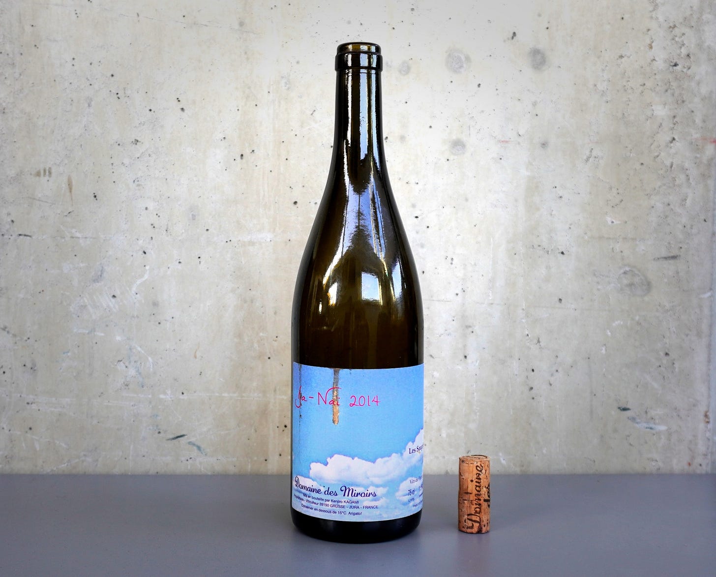 Bottle shot of Domaine des Miroirs Ja Nai 2014, complete with red wine stain. Photo (C) Simon J Woolf. Bottle shot of Domaine des Miroirs Ja Nai 2014, complete with red wine stain. Photo (C) Simon J Woolf.