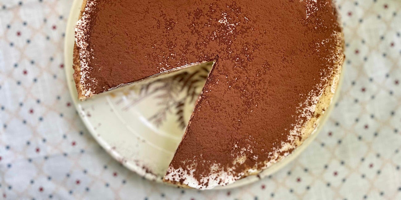 Note de laborator #1: Tiramisu Mille Crêpe Cake