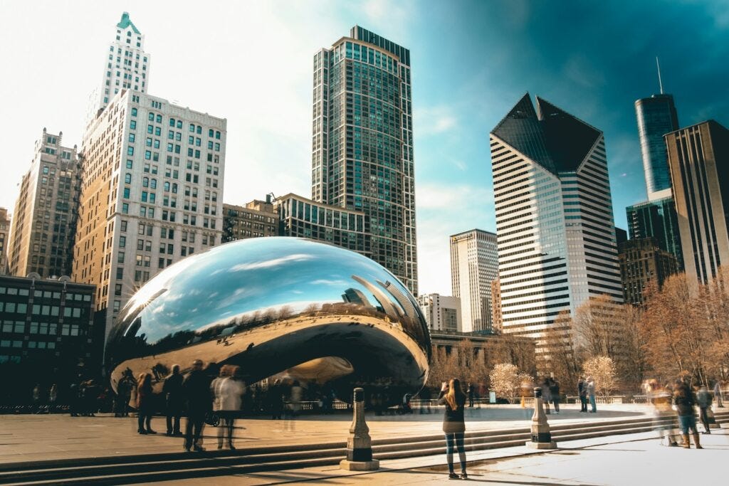 cloud gate in millennium park chicago illinois