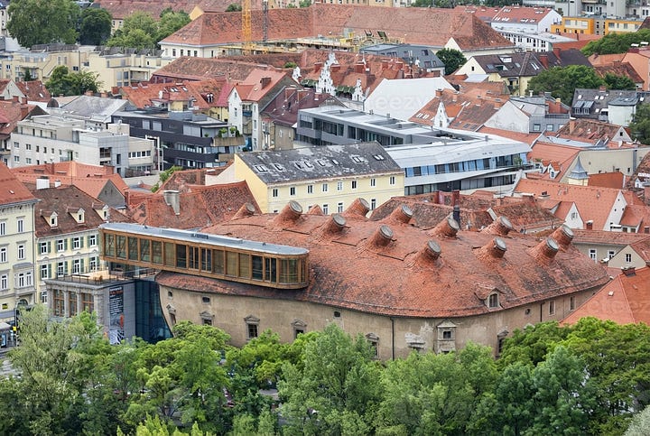 Kunsthal Graz med traditionella material