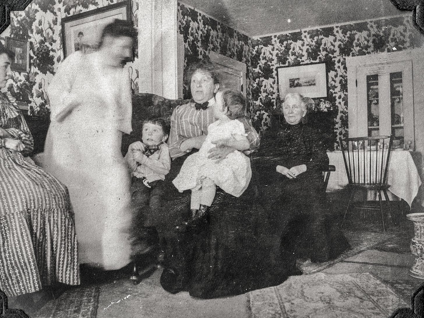 Alice Cullen, Ethel McKown Parker, Donald Parker, Hattie McKown holding Daphne Parker, Mary A. Thayer.