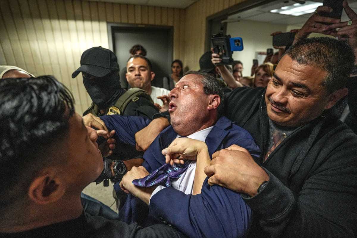 Comptroller Brad Lander released after dramatic arrest at ICE court hearing 1 Brad Lander arrested
