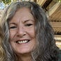 Fiona Lee Saunders's avatar
