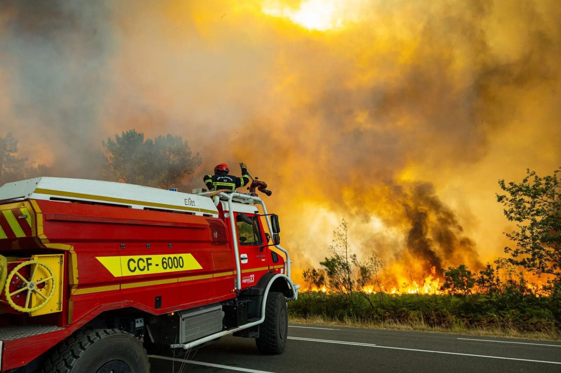 Incendies : Emmanuel Macron demande l’activation du mécanisme de protection civile de l’UE