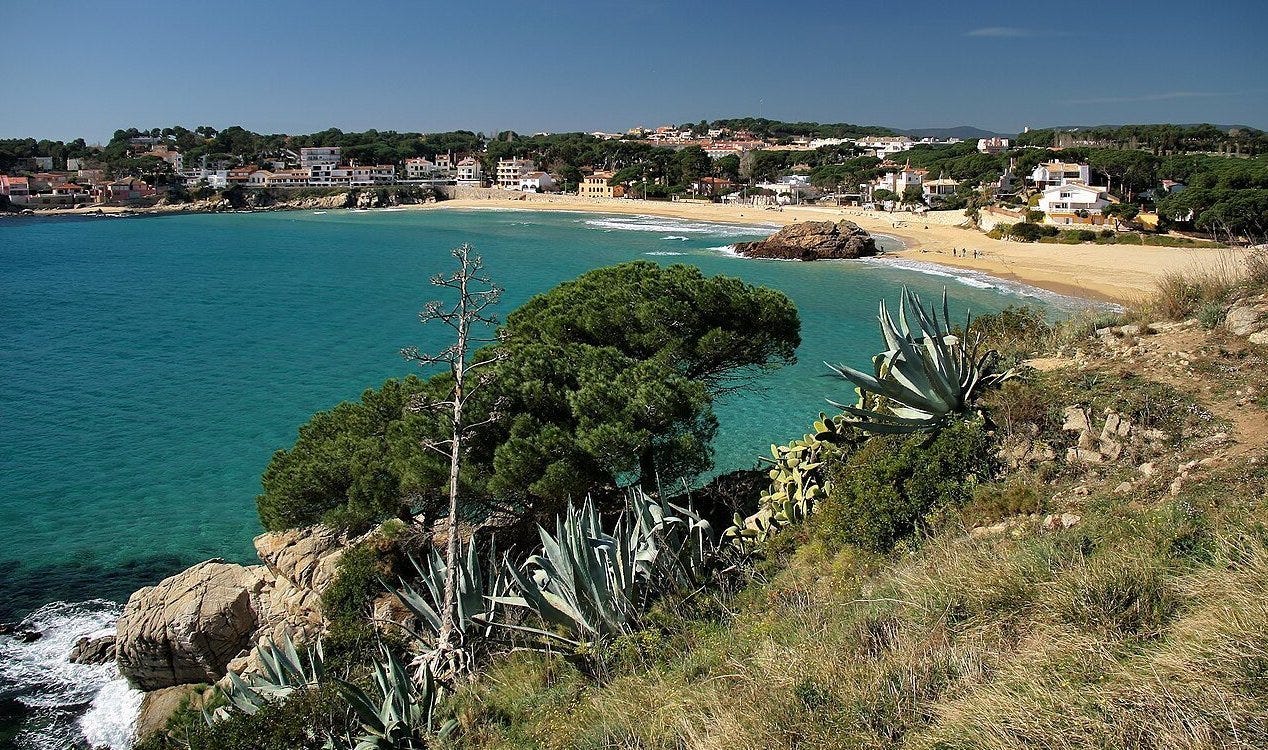 Homem morre na praia após realizar ritual de ‘magia negra’. Homem morre na praia após realizar ritual de ‘magia negra’.