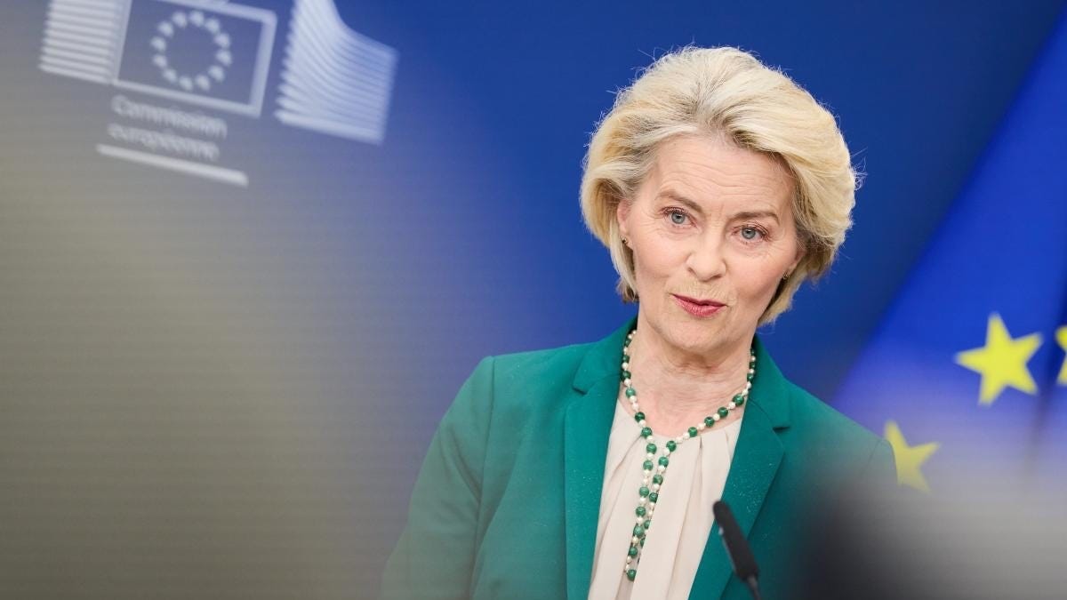 Von der Leyen atrapada en la trampa de la edad digital mínima
