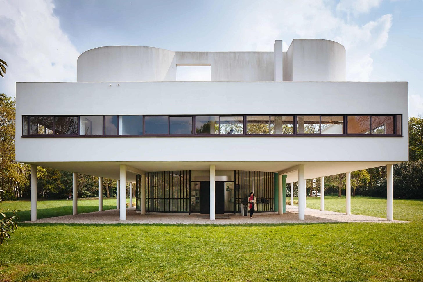 Villa Savoye par Le Corbusier - Référence Design | Omniscient Design Villa Savoye par Le Corbusier - Référence Design | Omniscient Design