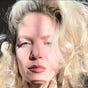 Emilia Elucidates's avatar