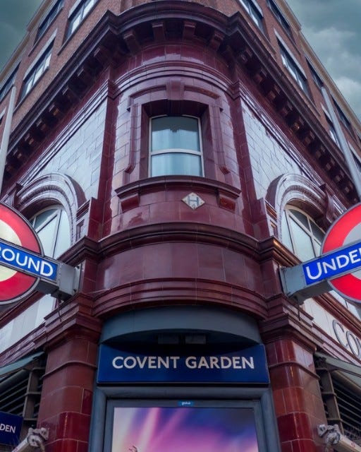 May be an image of text that says 'OUND OUND UNDE UNDE COVENTGARDEN COVENT GARDEN'