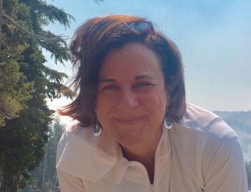 Photo of editor Dawn Logsdon