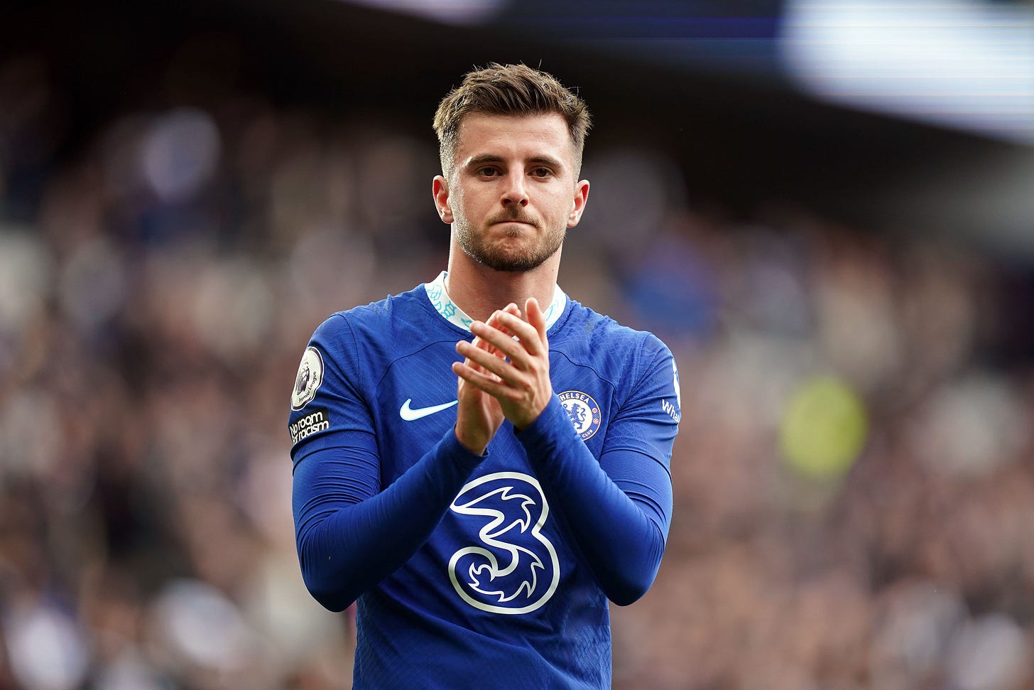 Manchester United increase bid for Chelsea midfielder Mason Mount | The  Independent