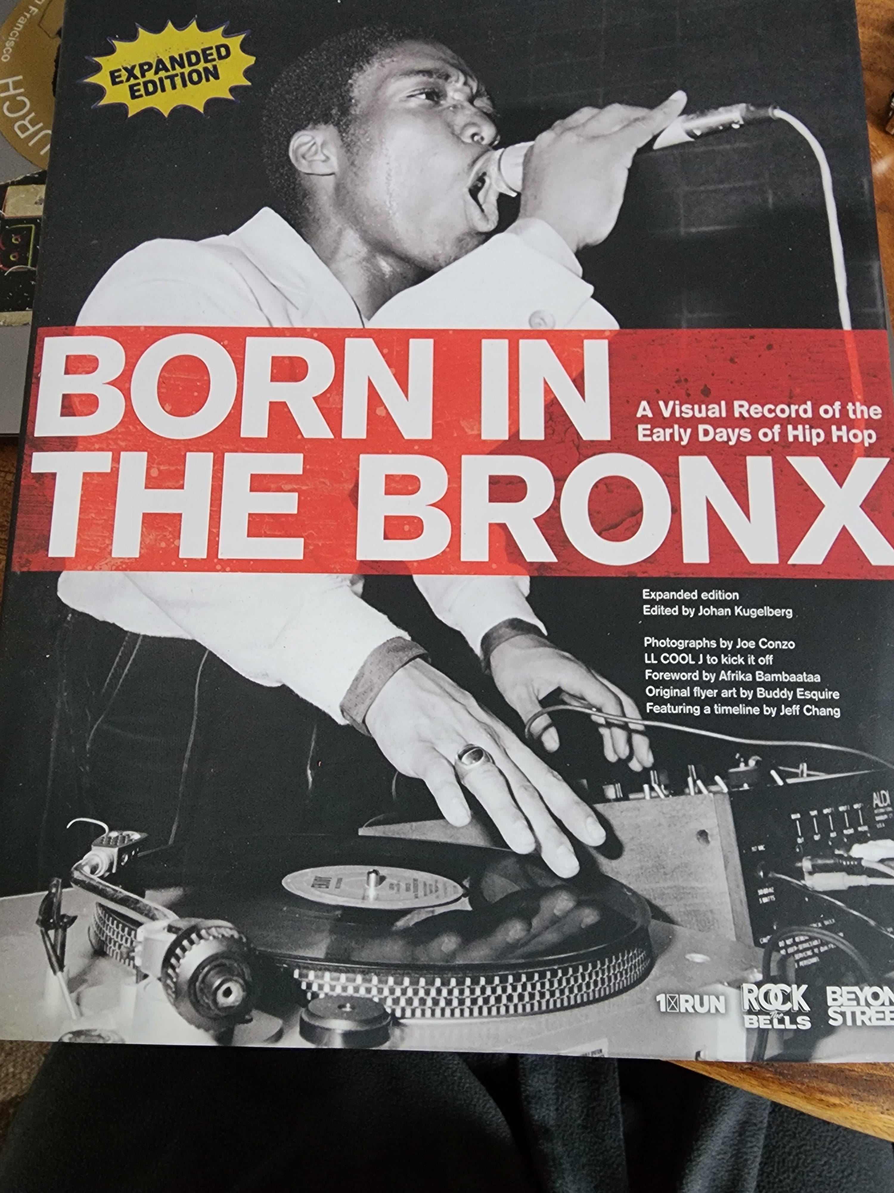 旧チェコ鉄道CD 写真集 洋書 Brejlovci Born in the Bronx' is an Essential Hip Hop Text