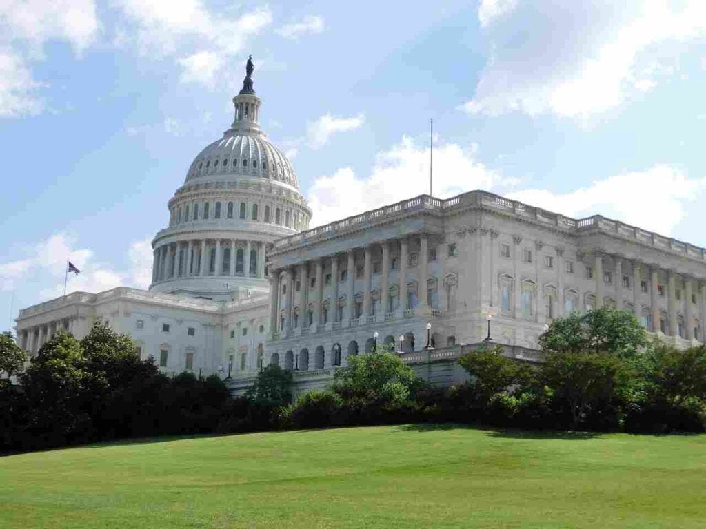 capitol-516065_1280-compressed