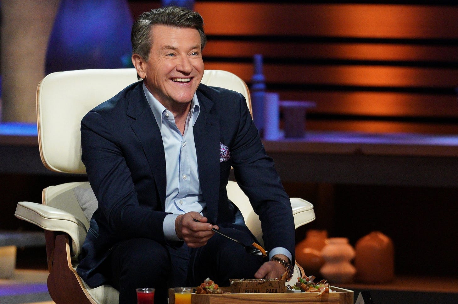 SHARK TANK'S ROBERT HERJAVEC STRIKES DEAL WITH BUENA PAPA FRY BAR TO FUEL  NATIONWIDE FRANCHISE EXPANSION — Buena Papa Fry Bar