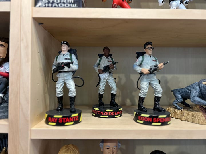 bobblehead, shelves, gallery
