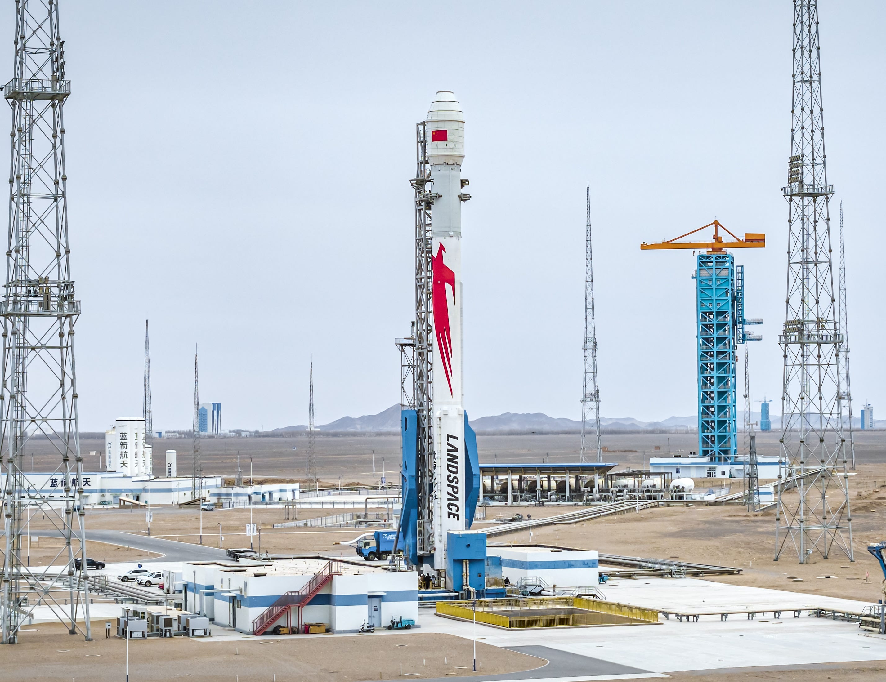 LandSpace Successfully Proves Stretched Zhuque-2E Launch Vehicle