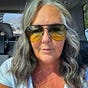 Lisa Rowe's avatar