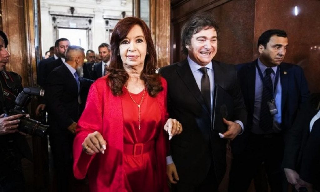 Fuerte cruce de Javier Milei y Cristina Kirchner por la economía « Diario  La Capital de Mar del Plata