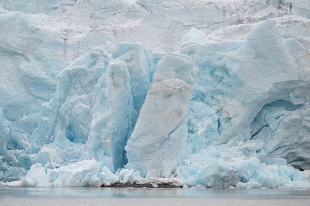 GettyImages-1714601529 ice