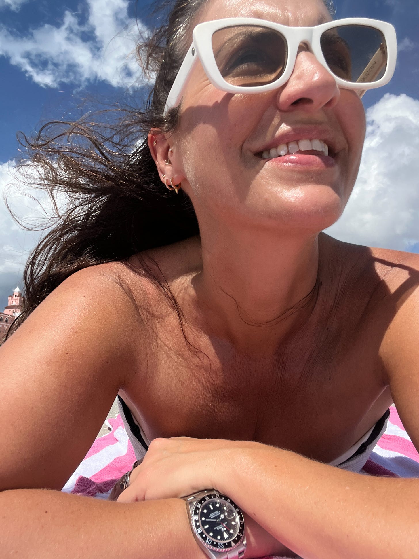 Donna Francis award-winning British Beauty Editor in St Pete Beach Florida for summer heat survival guide