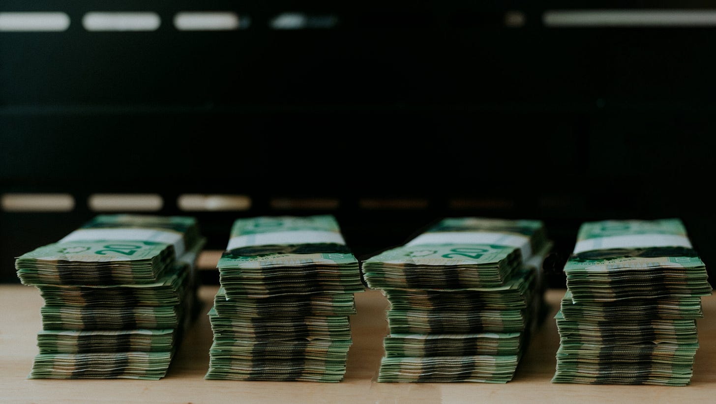  For reference, this is what $40,000 in $20 bills looks like. 