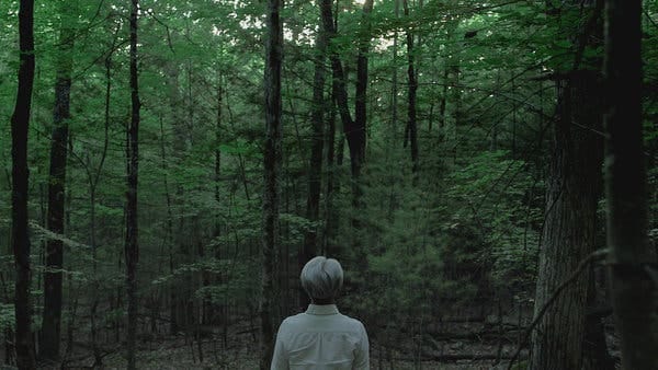 《Ryuichi Sakamoto: Coda》劇照中的坂本|來源:Neo Sora / MUBI / The New York Times 《Ryuichi Sakamoto: Coda》劇照中的坂本|來源:Neo Sora / MUBI / The New York Times