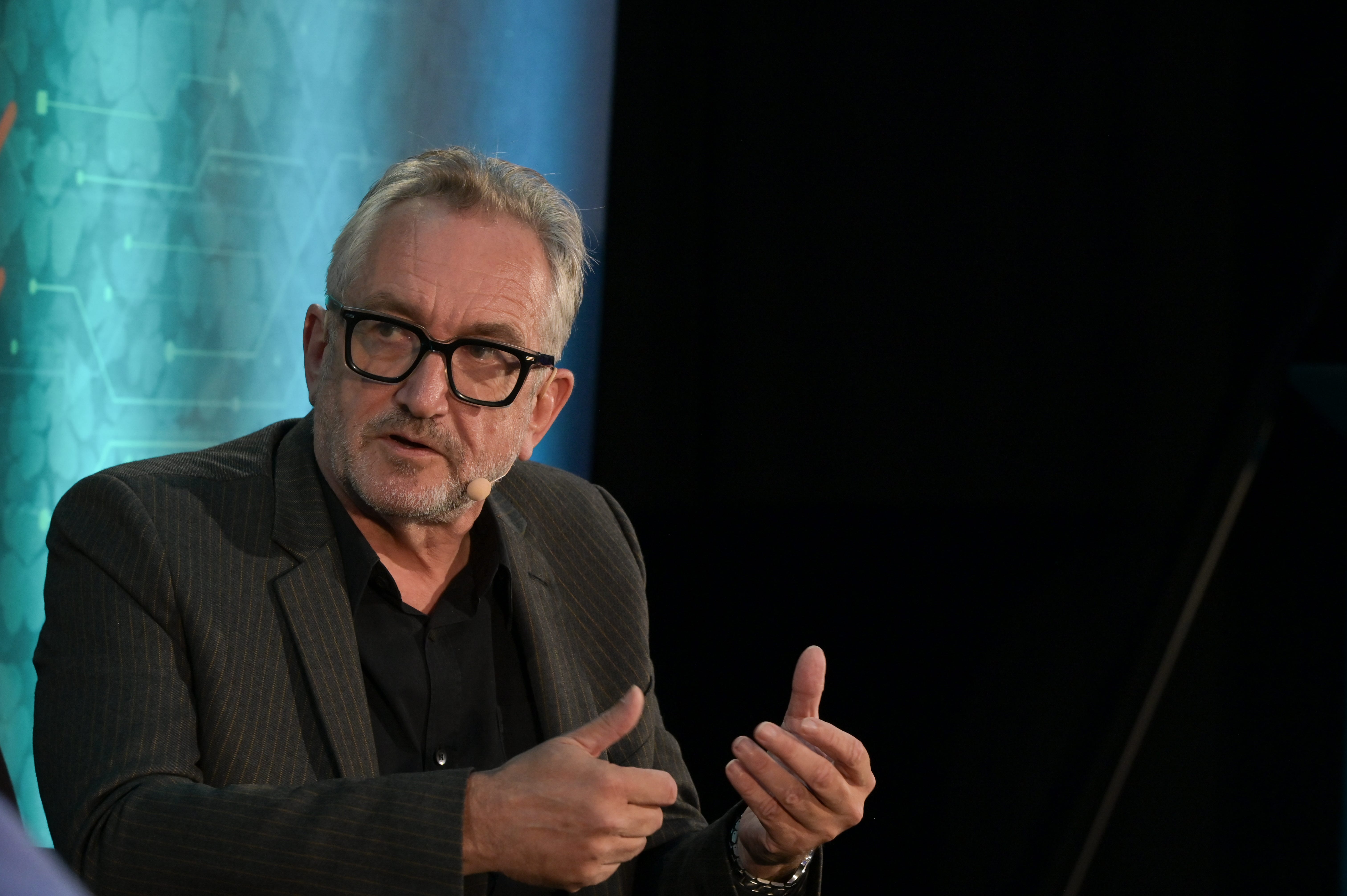 Peter Vandermark AI and the End of Hesitation: Peter Vandermeersch on Journalism’s ...