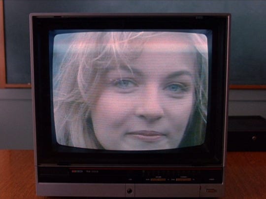 TV Review: Twin Peaks 1.1 “The Pilot” (dir by David Lynch) | Through the Shattered Lens TV Review: Twin Peaks 1.1 “The Pilot” (dir by David Lynch) | Through the Shattered Lens