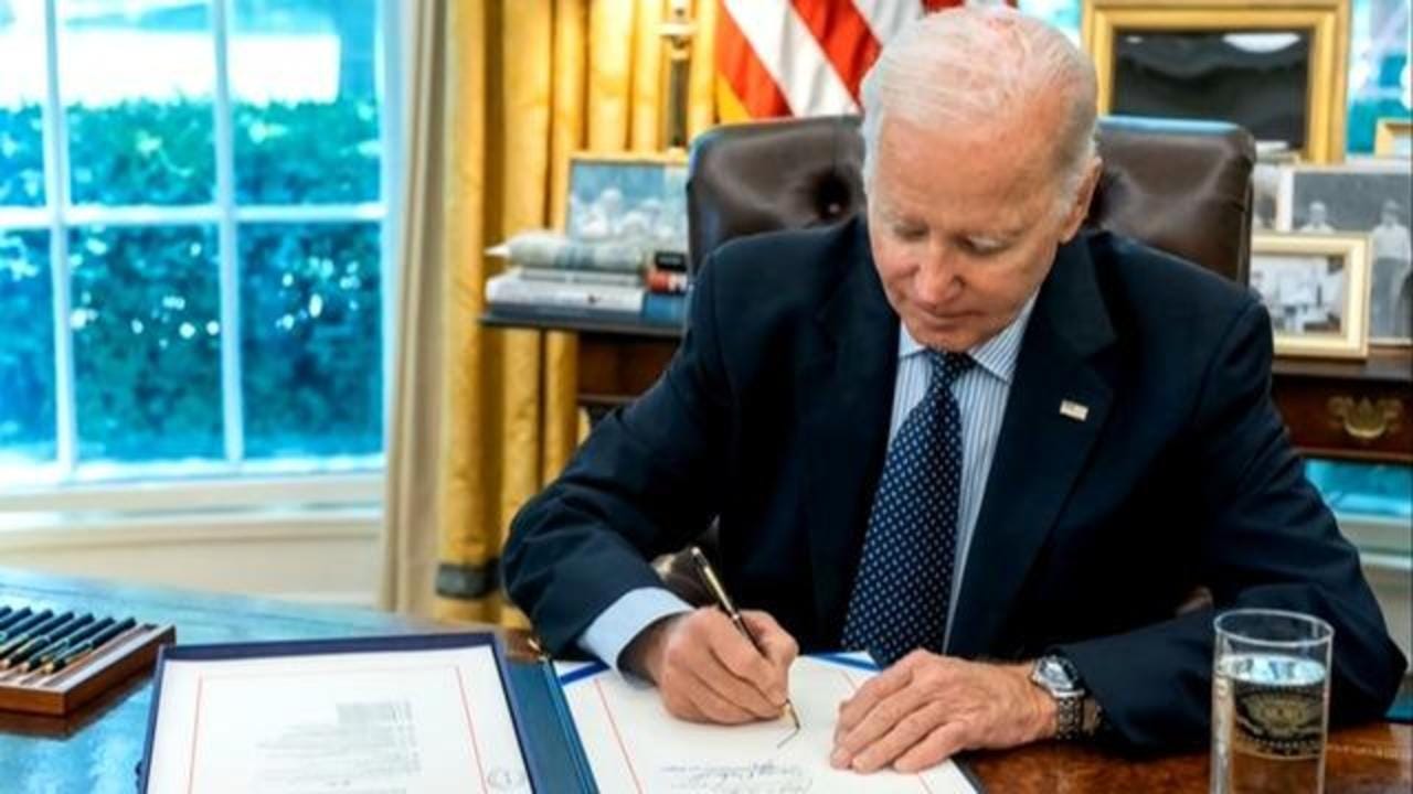 Biden signs debt ceiling bill that pulls U.S. back from brink of  unprecedented default - CBS News