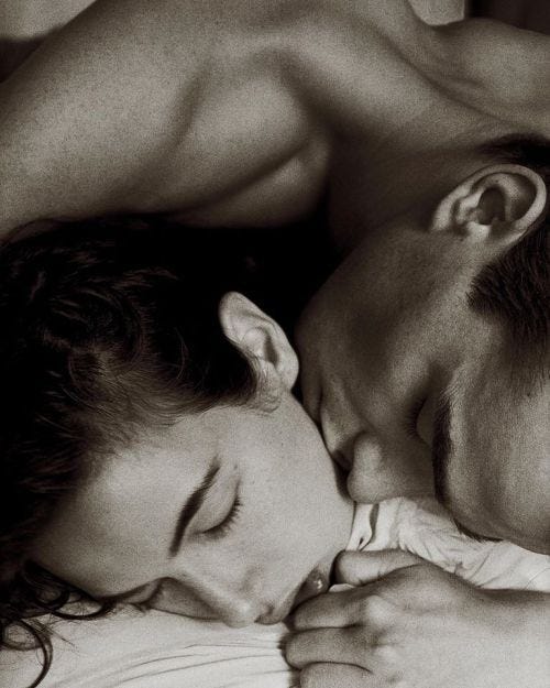 An image added by andy on Oct 18, 2022. May present: gesture, hand, cheek, chin, eyebrow.