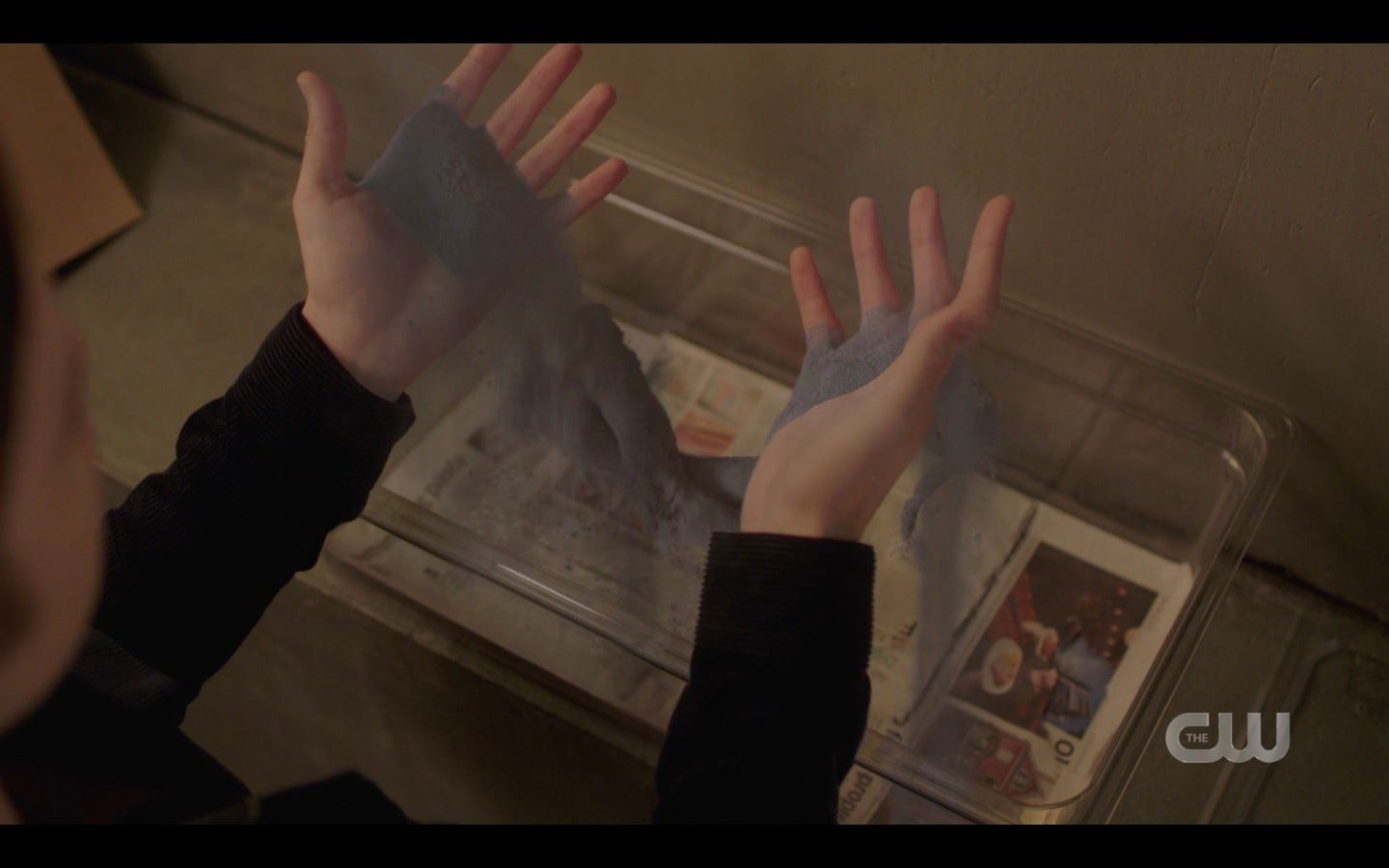 SPN Peach of Mind 14.15 Jack turns snake to ash in his hands SPN Peach of Mind 14.15 Jack turns snake to ash in his hands