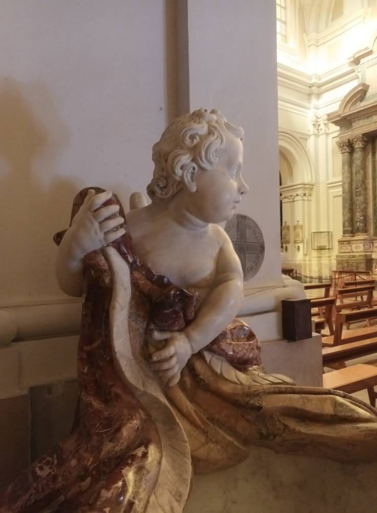 No photo description available.