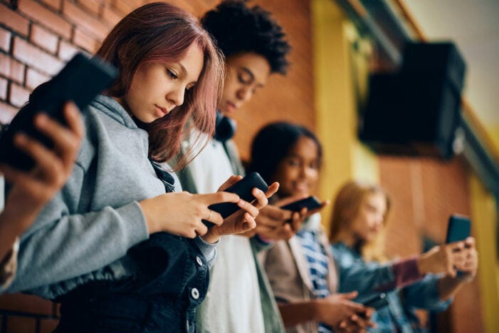 Teens and Social Media: The Good, the Bad, and Tips for Safe Use – New  Harbinger Publications, Inc