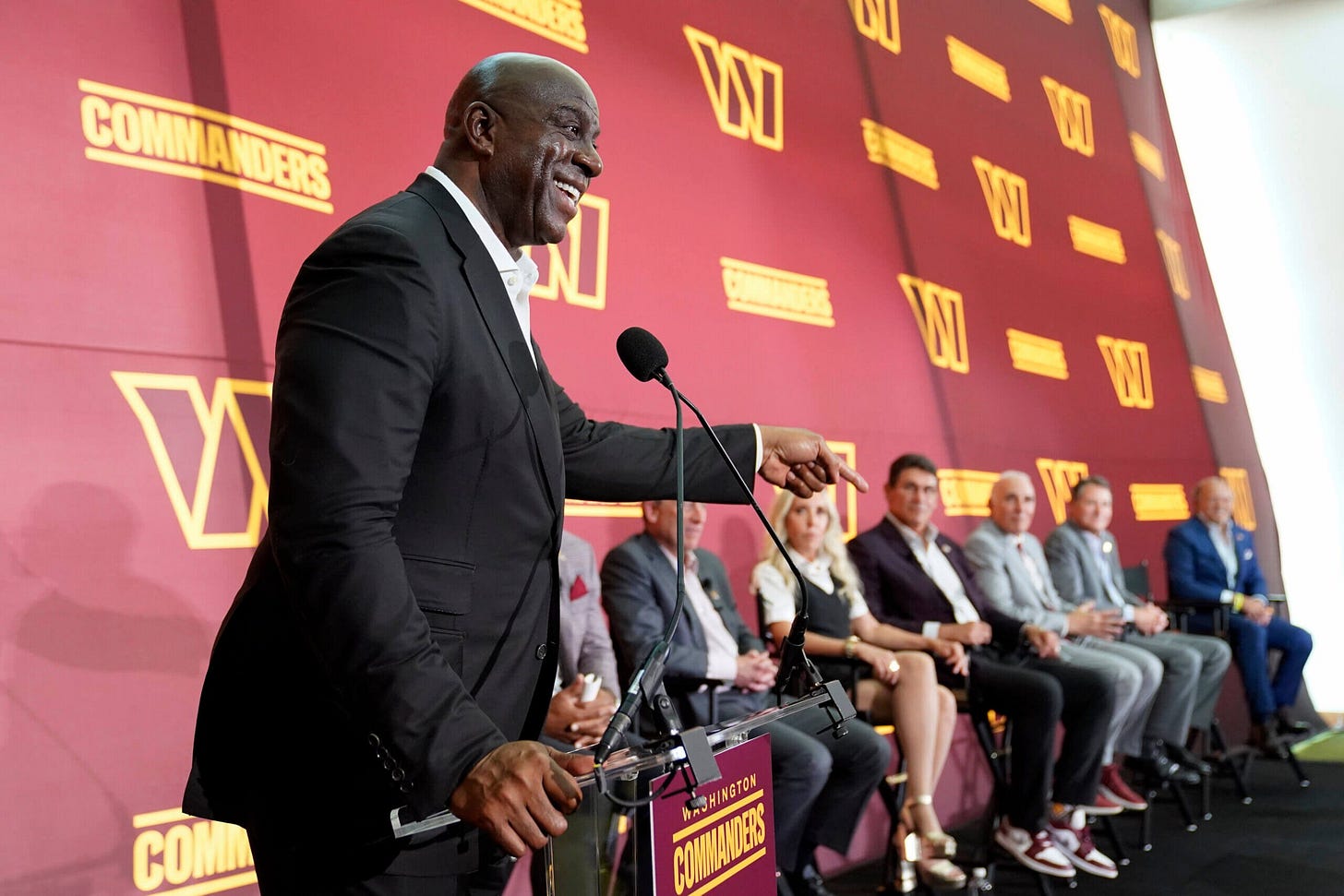 Magic Johnson discusses potential Commanders name change: 'Everything is on the table' - The Athletic Magic Johnson discusses potential Commanders name change: 'Everything is on the table' - The Athletic