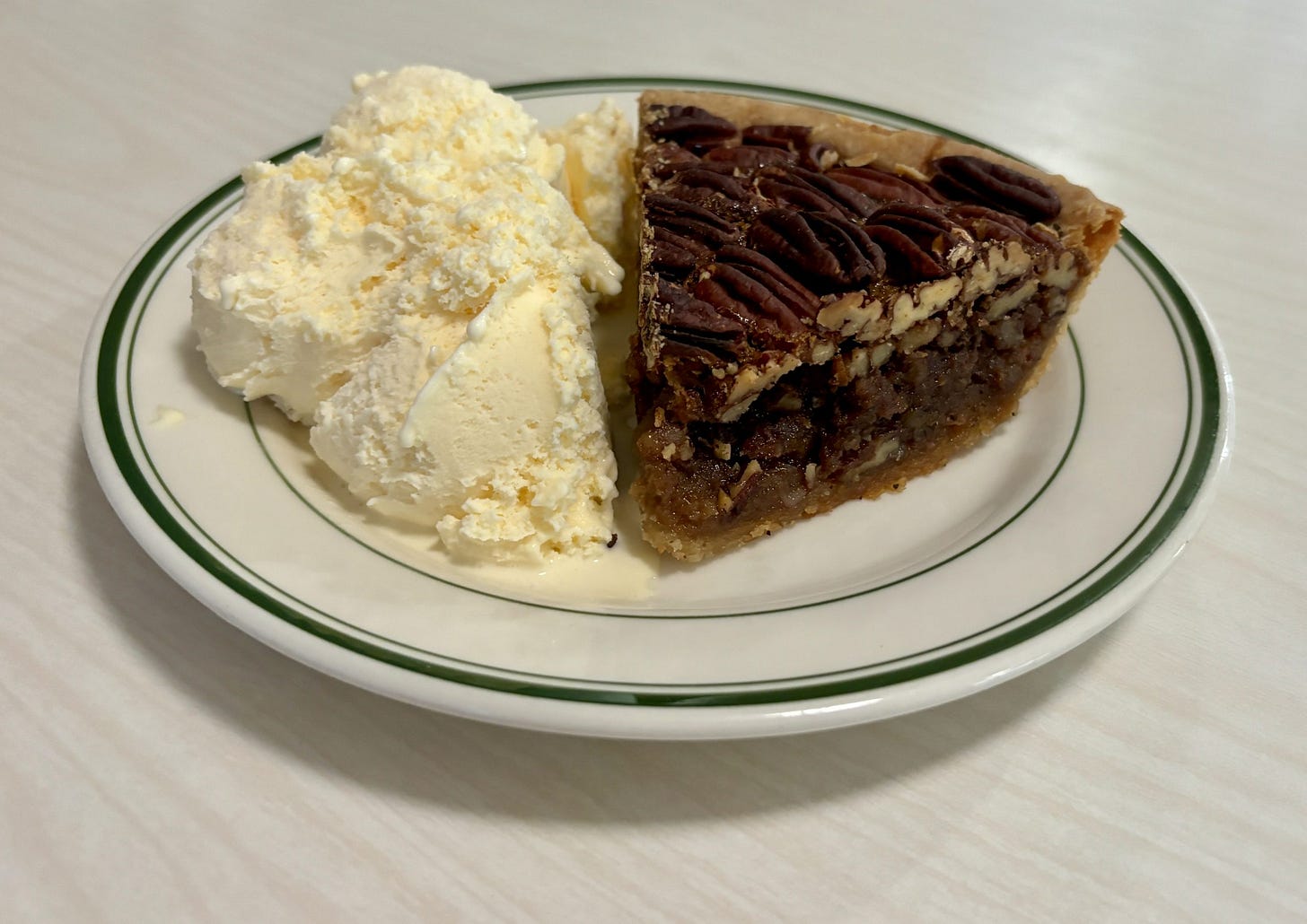American diner — Alexis Doine / CC0 (Wikimedia Commons) American diner — Alexis Doine / CC0 (Wikimedia Commons)