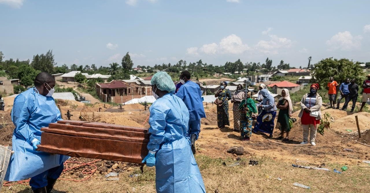 At least 30 deaths at Congo camp show Ebola spreading At least 30 deaths at Congo camp show Ebola spreading